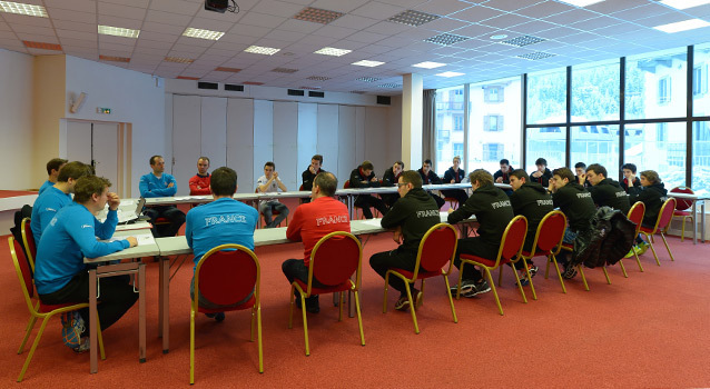 KSP-Stage-Equipe-de-France-FFSA-Chamonix-Briefing.jpg