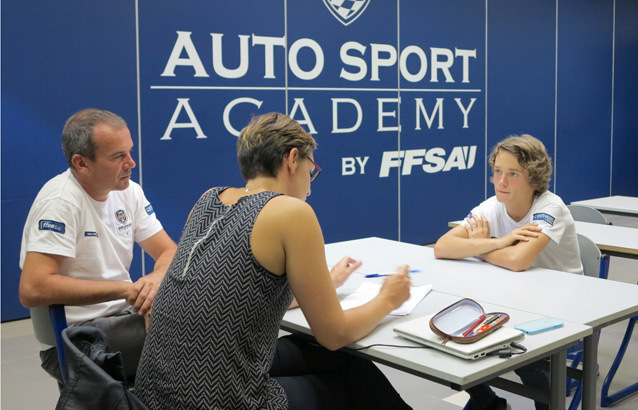 Equipe-de-France-FFSA-Karting-stage-avant-le-Championnat-du-Monde.jpg